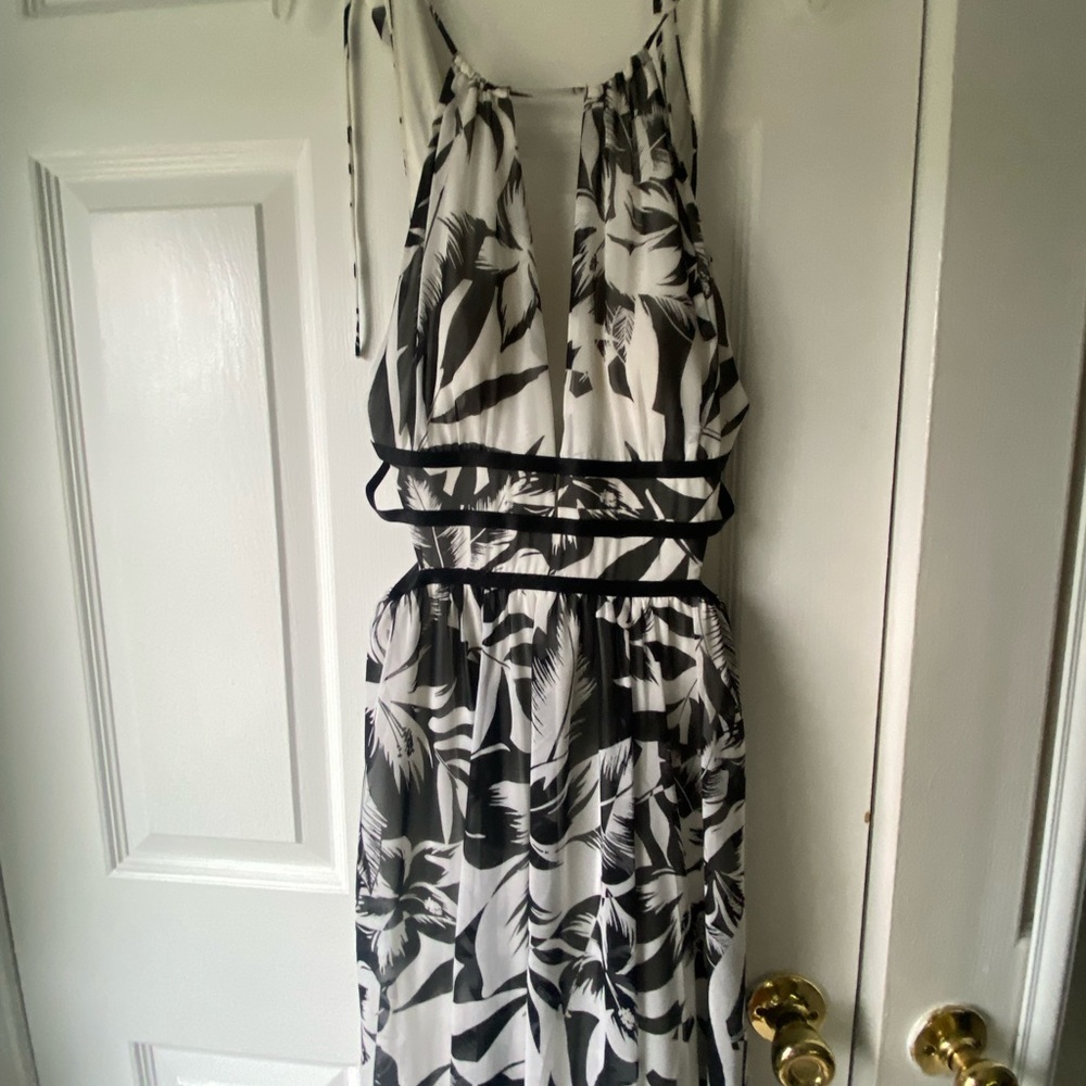 EXPRESS MAXI DRESS - Picture 2 of 4